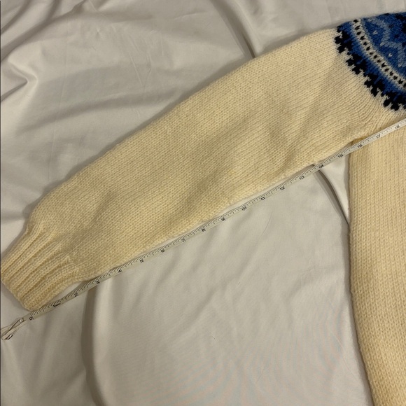Handknit One of a Kind Handmade Cream + Blue Fair Isle Norwegian Style Cardigan - Picture 13 of 16